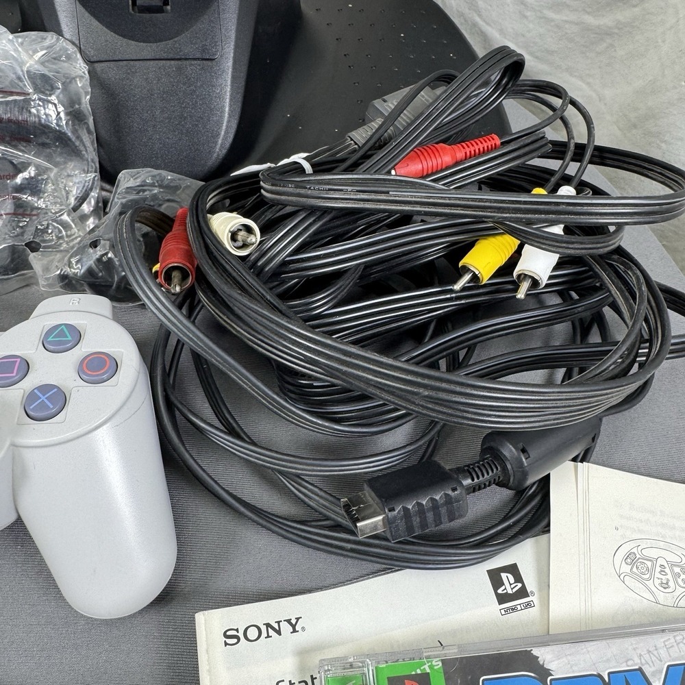 PS One Console And Racing‎ Bundle - Picture 13 of 16